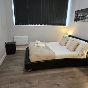 Nariken Apartments, Center , Cardiff United Kingdom